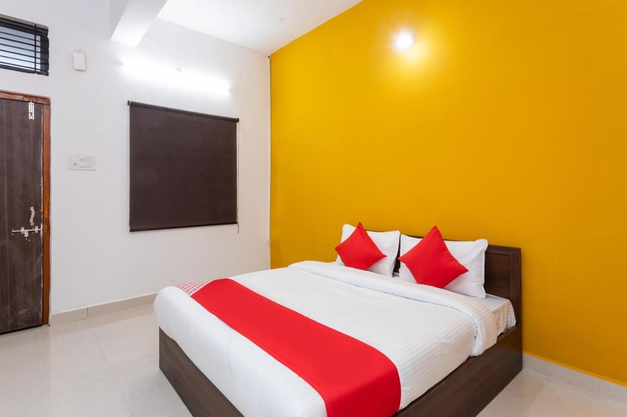 Oyo Hotel Convivial Paradise Shamsgarh Esterno foto